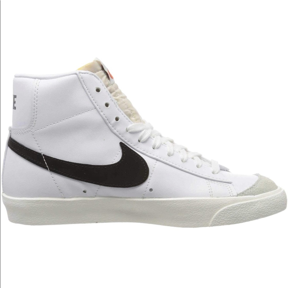 Nike Men's Hightop Shoe - Picture 3 of 4
